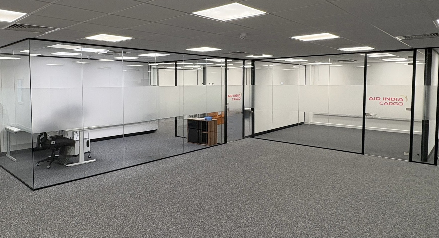 PHOTO 2024 11 18 20 02